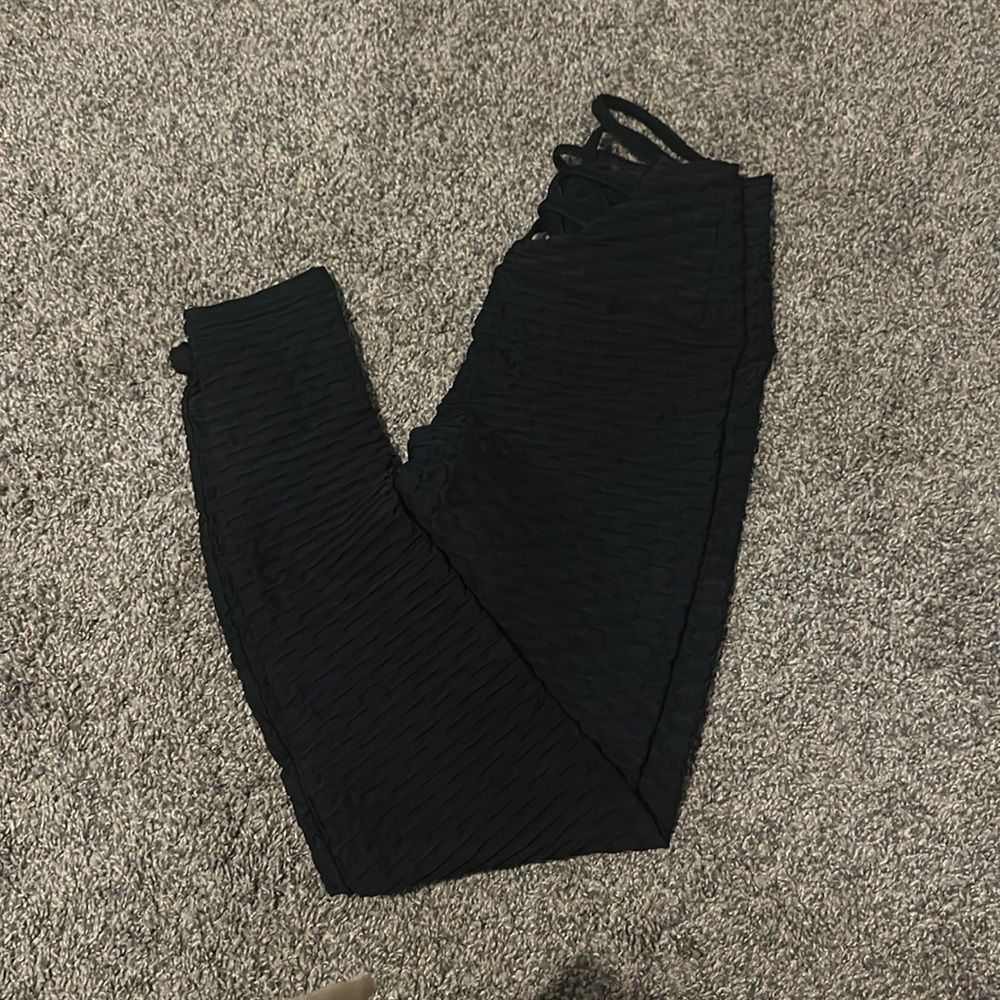 Black leggings size M